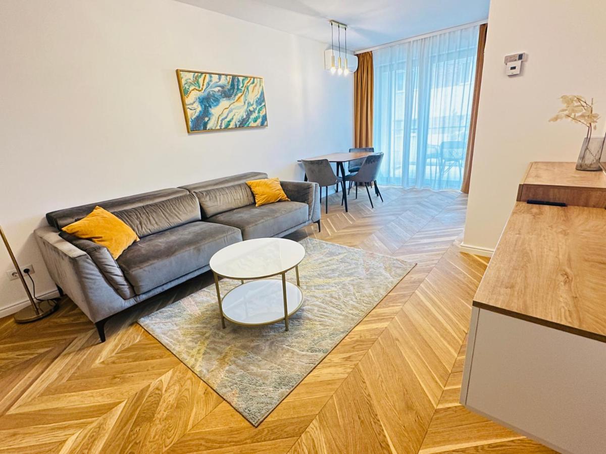 Bel Dom - The Central, Spacious 2 Rooms Luxury Apartment 克卢日-纳波卡 外观 照片